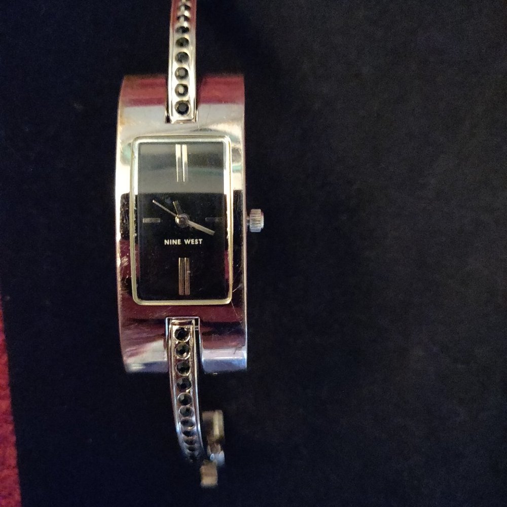 Amaze-Zing (B1) Sale!! #23 NINE WEST Studded Bracelet Art Deco Watch